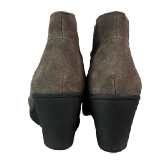 White Mountain Gray Suede Wedge Ankle Boots - Picture 5 of 11